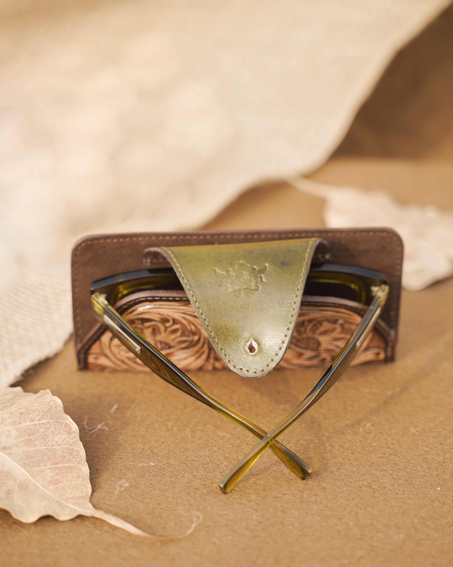Tooled Sunglasses Case